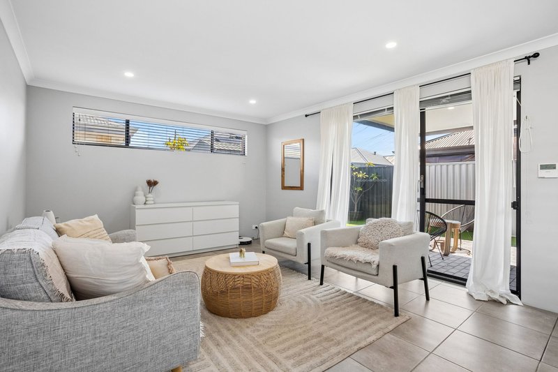 Photo - 20 Burnett Road, Brabham WA 6055 - Image 22