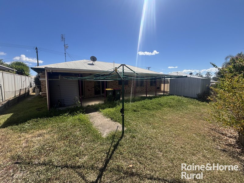 Photo - 20 Burns Crescent, Wondai QLD 4606 - Image 7