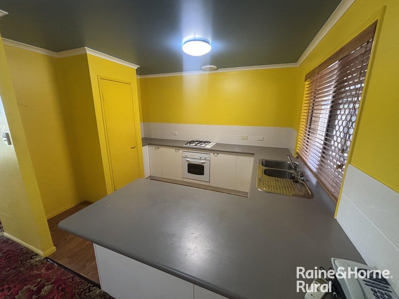 Photo - 20 Burns Crescent, Wondai QLD 4606 - Image 16