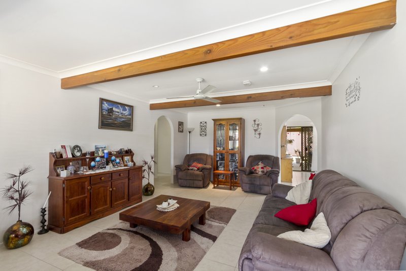 Photo - 20 Burrendong Road, Coombabah QLD 4216 - Image 3