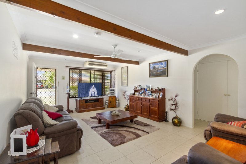 Photo - 20 Burrendong Road, Coombabah QLD 4216 - Image 4