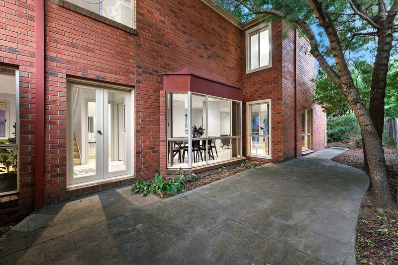 Photo - 20 Callaghan Avenue, Glen Waverley VIC 3150 - Image 13