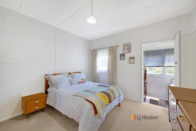 Photo - 20 Cambridge Avenue, Kanwal NSW 2259 - Image 6