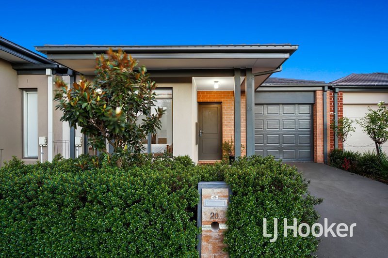 20 Canmore Street, Cranbourne East VIC 3977