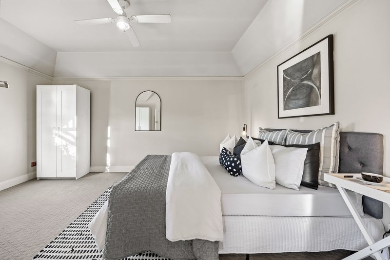 Photo - 20 Canterbury Street, Brown Hill VIC 3350 - Image 9