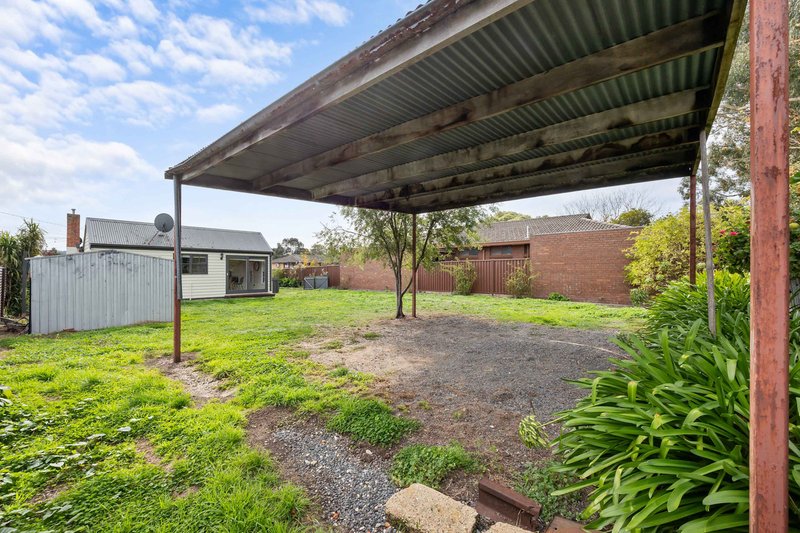 Photo - 20 Canterbury Street, Brown Hill VIC 3350 - Image 19