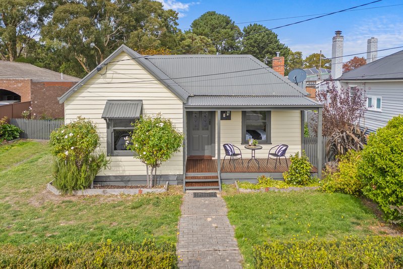 Photo - 20 Canterbury Street, Brown Hill VIC 3350 - Image 22