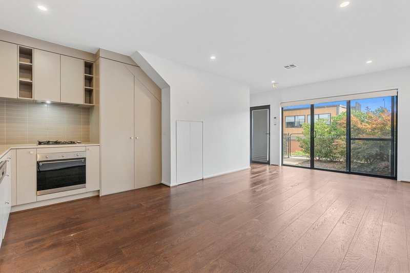 Photo - 20 Carcoar Terrace, Watson ACT 2602 - Image 2