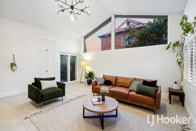 Photo - 20 Cargill Street, Victoria Park WA 6100 - Image 16