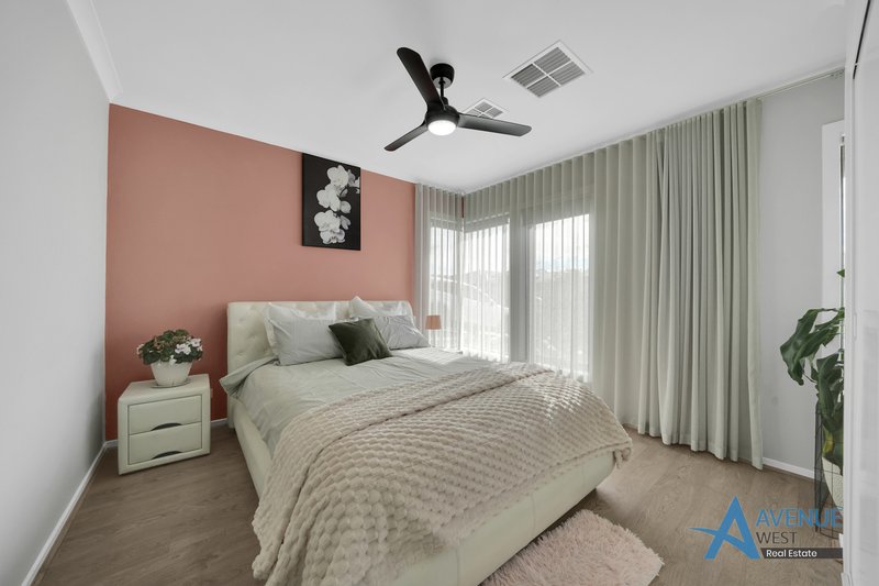 Photo - 20 Cascade Drive, Aintree VIC 3336 - Image 4