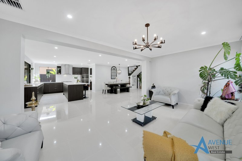 Photo - 20 Cascade Drive, Aintree VIC 3336 - Image 9