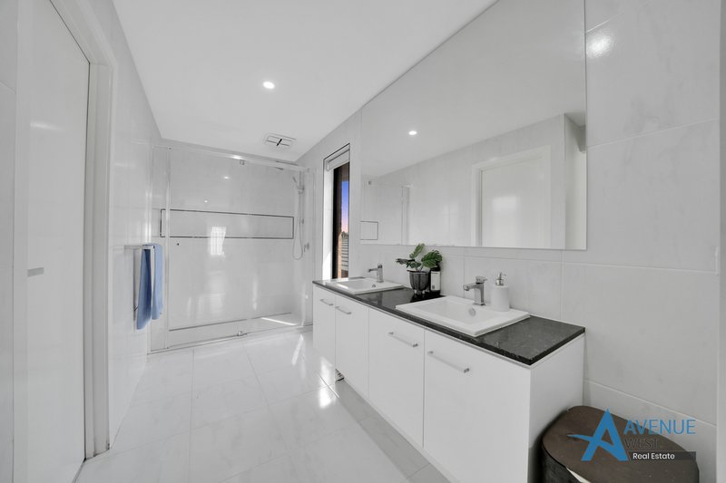 Photo - 20 Cascade Drive, Aintree VIC 3336 - Image 19