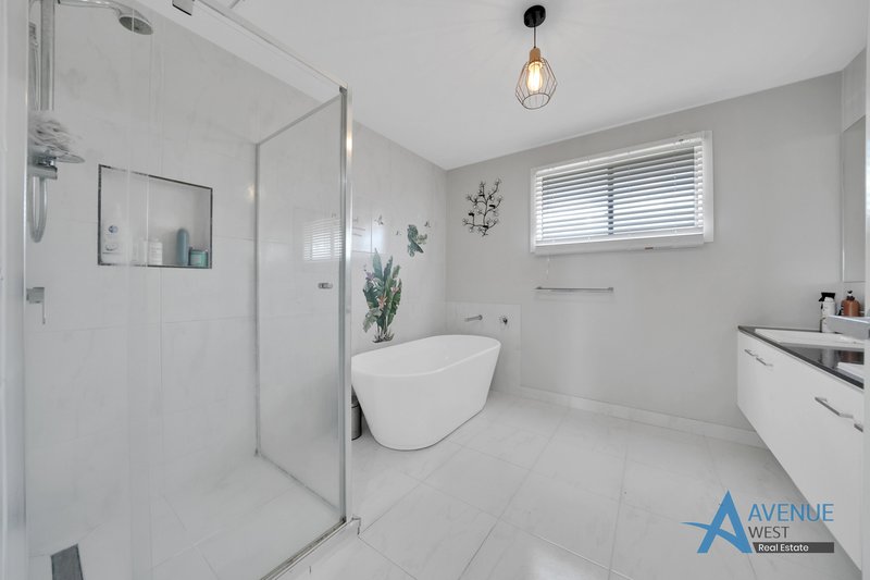Photo - 20 Cascade Drive, Aintree VIC 3336 - Image 23