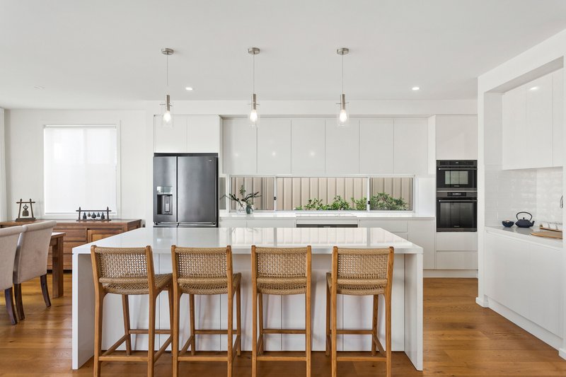 Photo - 20 Catamaran Avenue, Shell Cove NSW 2529 - Image 2