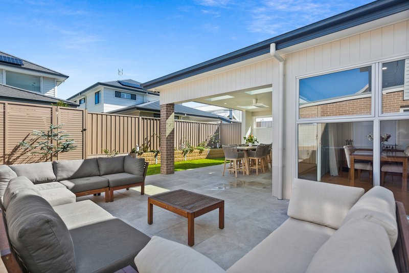 Photo - 20 Catamaran Avenue, Shell Cove NSW 2529 - Image 14