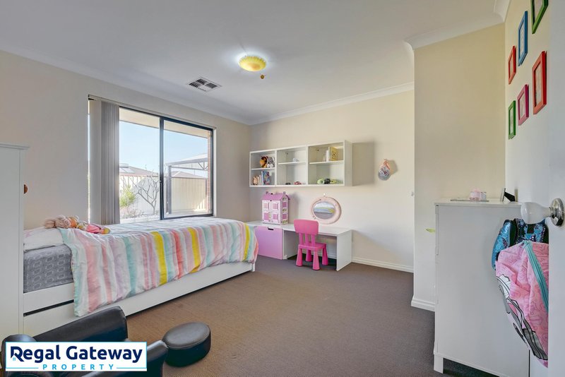 Photo - 20 Caterpillar Road, Success WA 6164 - Image 8