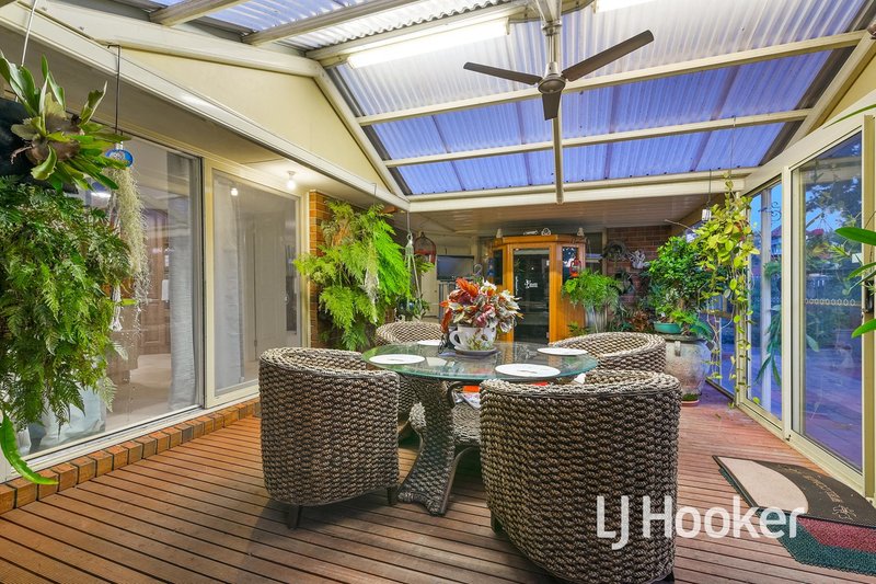 Photo - 20 Caversham Terrace, Lynbrook VIC 3975 - Image 15