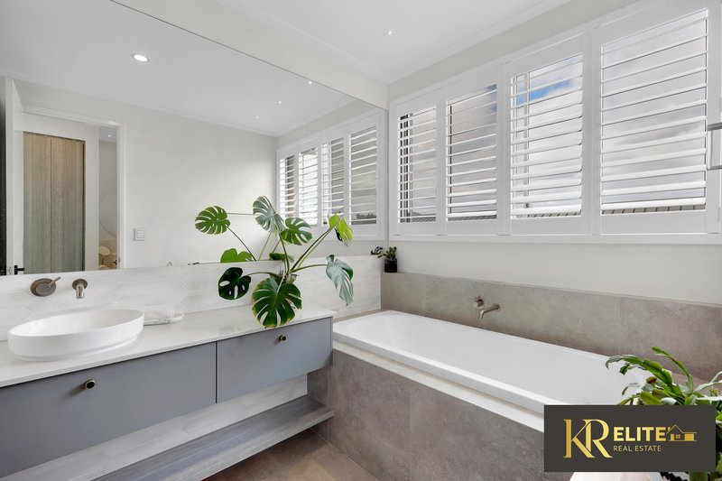 Photo - 20 Cedarleaf Entrance, Treeby WA 6164 - Image 33