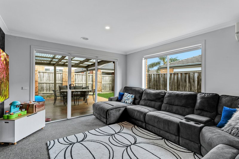 Photo - 20 Central Avenue, Pakenham VIC 3810 - Image 6