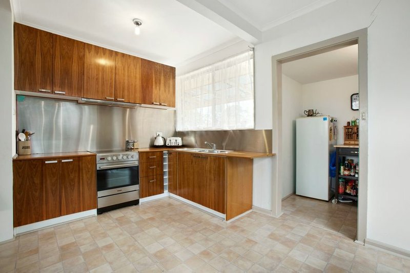 Photo - 20 Centreway Road, St Leonards VIC 3223 - Image 3