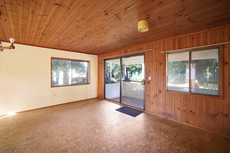 Photo - 20 Charles Street, Hill Top NSW 2575 - Image 2