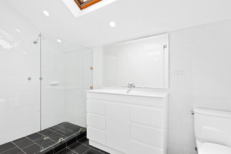 Photo - 20 Chellow Dene Avenue, Stanwell Park NSW 2508 - Image 15