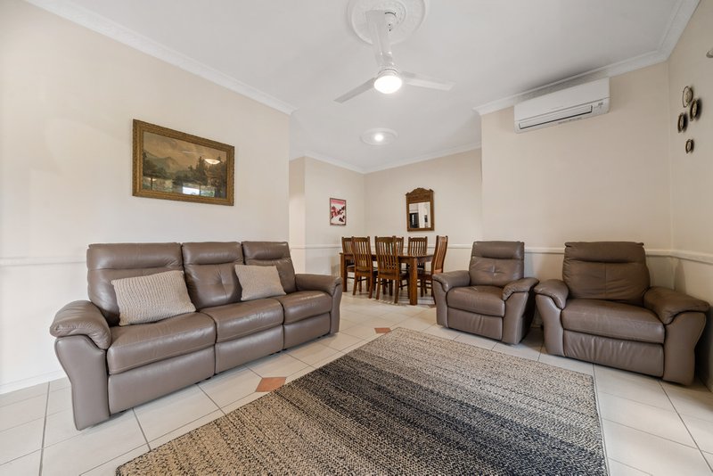 Photo - 20 Chelsea Place, Forest Lake QLD 4078 - Image 6