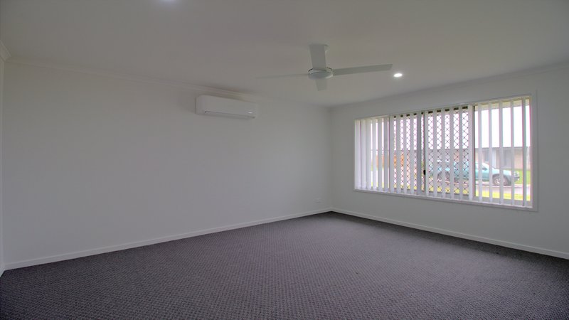 Photo - 20 Cherry Venture Drive, Eli Waters QLD 4655 - Image 7