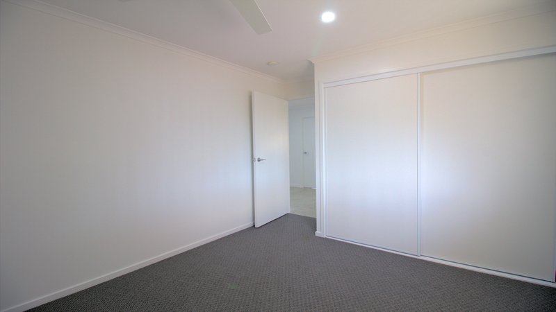 Photo - 20 Cherry Venture Drive, Eli Waters QLD 4655 - Image 15