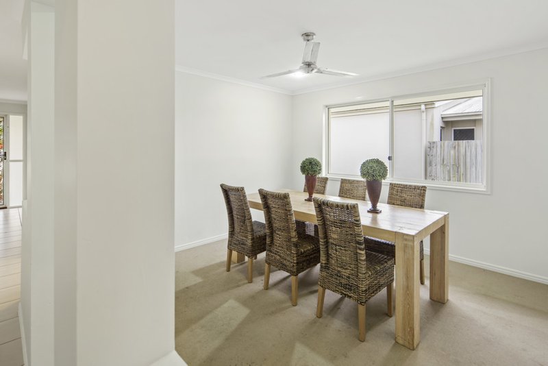 Photo - 20 Chestwood Crescent, Sippy Downs QLD 4556 - Image 4