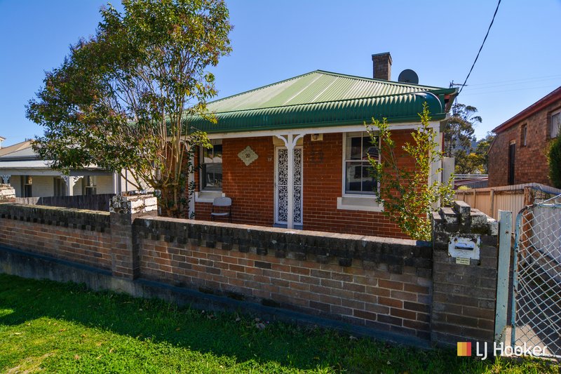 Photo - 20 Chifley Road, Lithgow NSW 2790 - Image 1