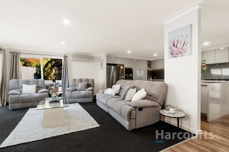 Photo - 20 Clarence Road, Wantirna VIC 3152 - Image 5