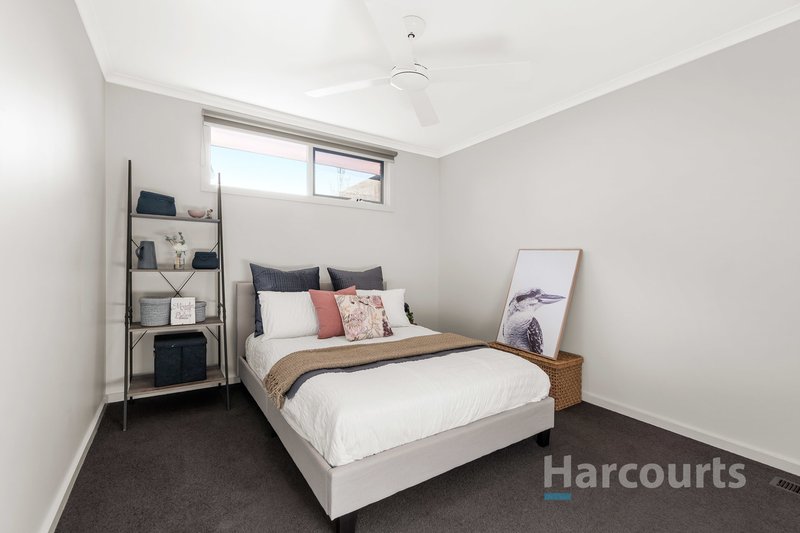 Photo - 20 Clarence Road, Wantirna VIC 3152 - Image 11