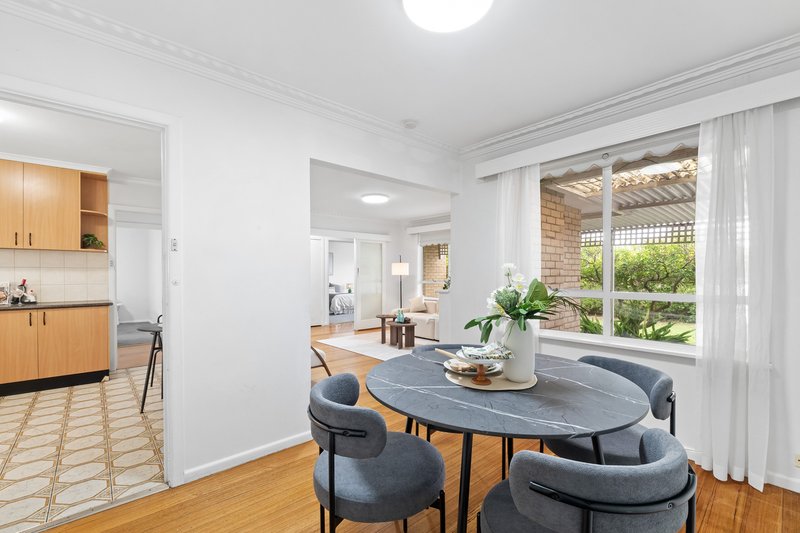 Photo - 20 Clarevale Street, Clayton South VIC 3169 - Image 5