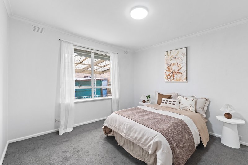 Photo - 20 Clarevale Street, Clayton South VIC 3169 - Image 7