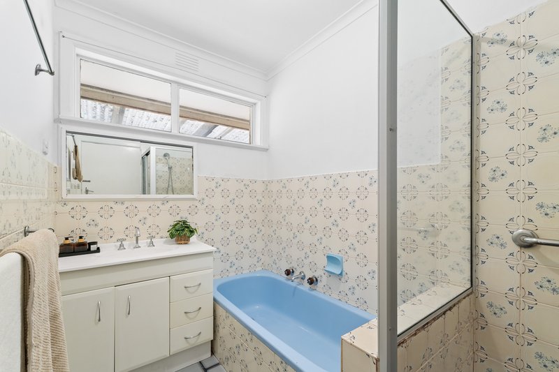 Photo - 20 Clarevale Street, Clayton South VIC 3169 - Image 9