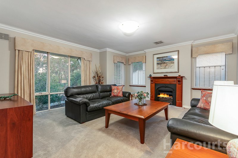 Photo - 20 Cockatoo Ridge, Joondalup WA 6027 - Image 3