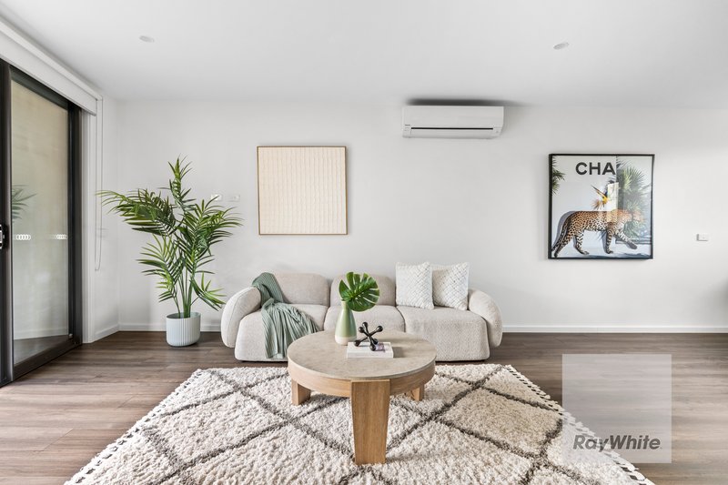 Photo - 20 Collared Close, Bundoora VIC 3083 - Image 3