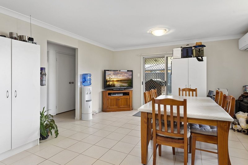 Photo - 20 Colonial Street, Wadalba NSW 2259 - Image 5