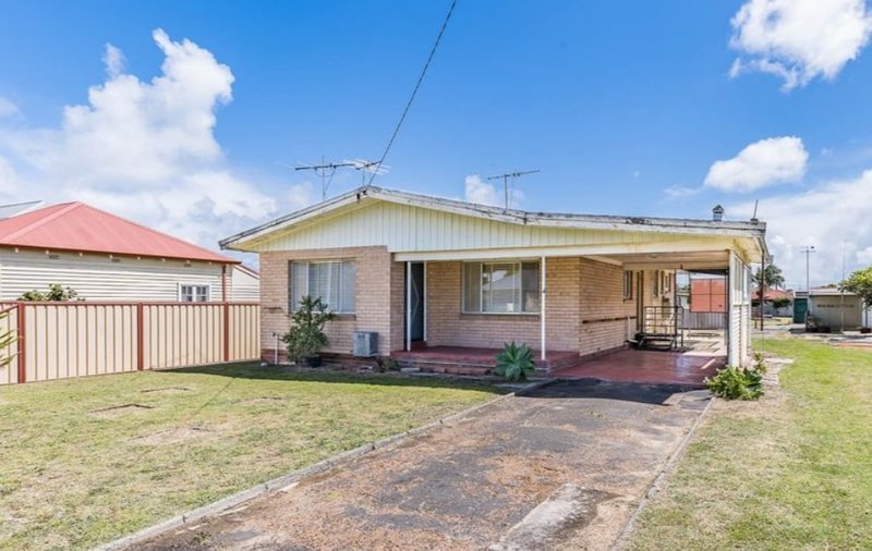 Photo - 20 Constitution Street, South Bunbury WA 6230 - Image 2