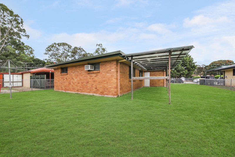 Photo - 20 Cooyar Street, Aspley QLD 4034 - Image 11