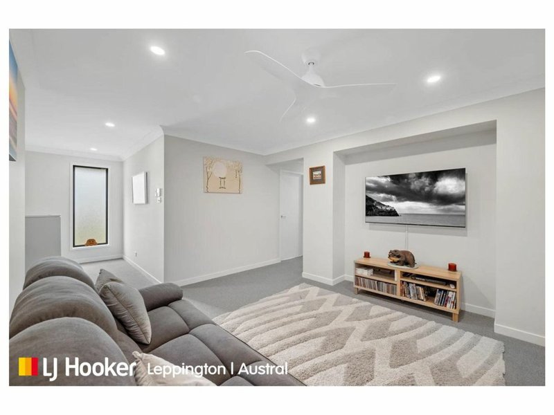 Photo - 20 Cornforth Crescent, Catherine Field NSW 2557 - Image 8