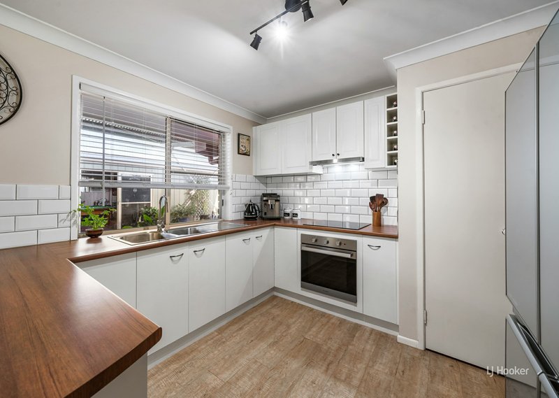 Photo - 20 Countess Court, Mount Hallen QLD 4312 - Image 6