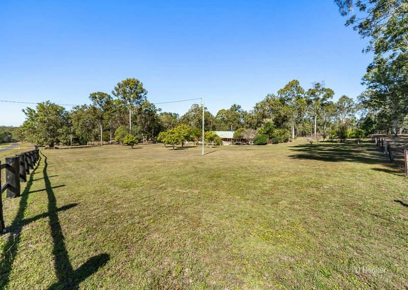 Photo - 20 Countess Court, Mount Hallen QLD 4312 - Image 17