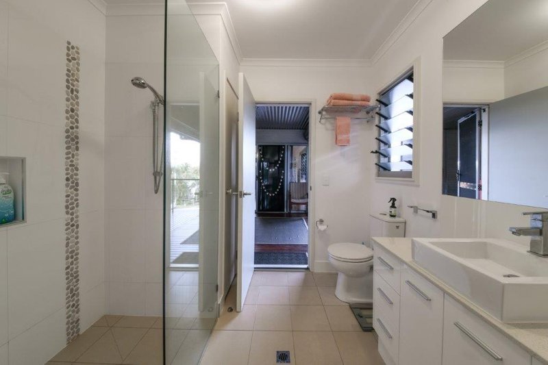 Photo - 20 Cowry Crescent, Dingo Beach QLD 4800 - Image 14