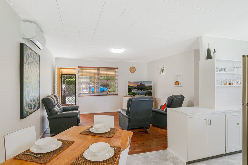 Photo - 20 Cox Drive, Tweed Heads South NSW 2486 - Image 5