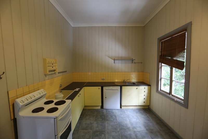 Photo - 20 Cracknell Road, Annerley QLD 4103 - Image 2