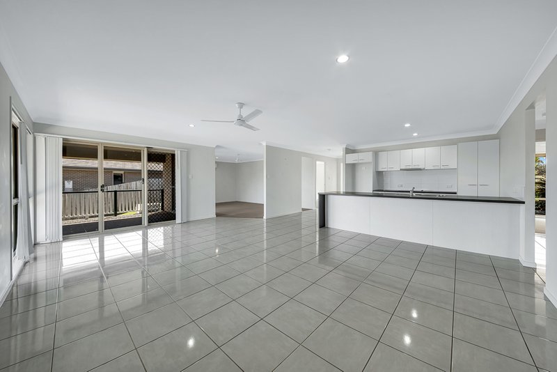 Photo - 20 Cradle Drive, New Auckland QLD 4680 - Image 4