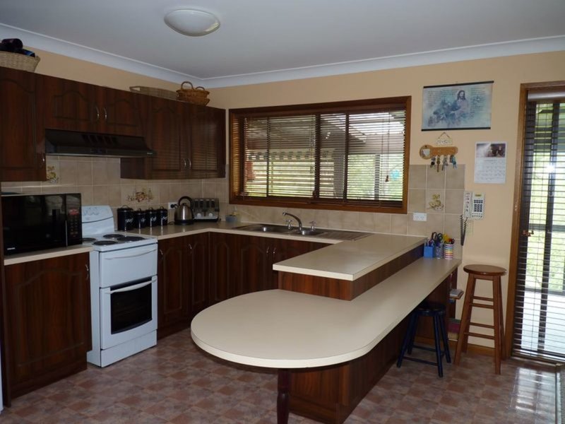 Photo - 20 Croft Avenue, Ulladulla NSW 2539 - Image 2