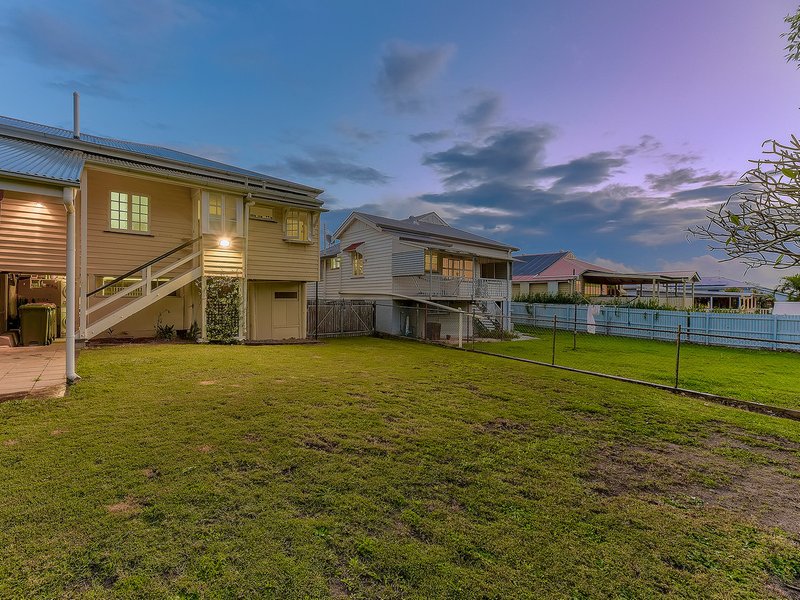 Photo - 20 Cromwell Street, Wooloowin QLD 4030 - Image 10